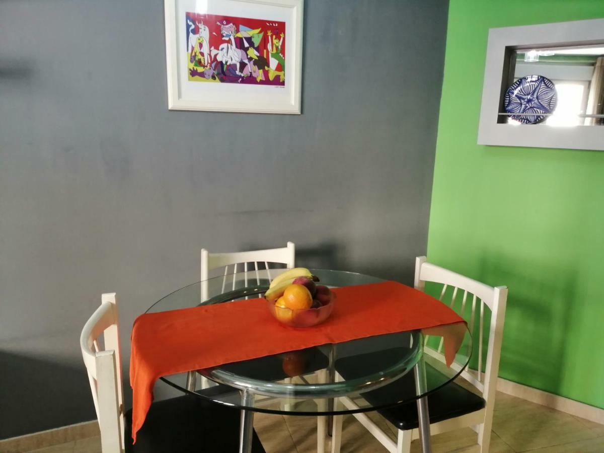 Apartamento Teatro Del Mercado Apartment Сарагоса Екстериор снимка